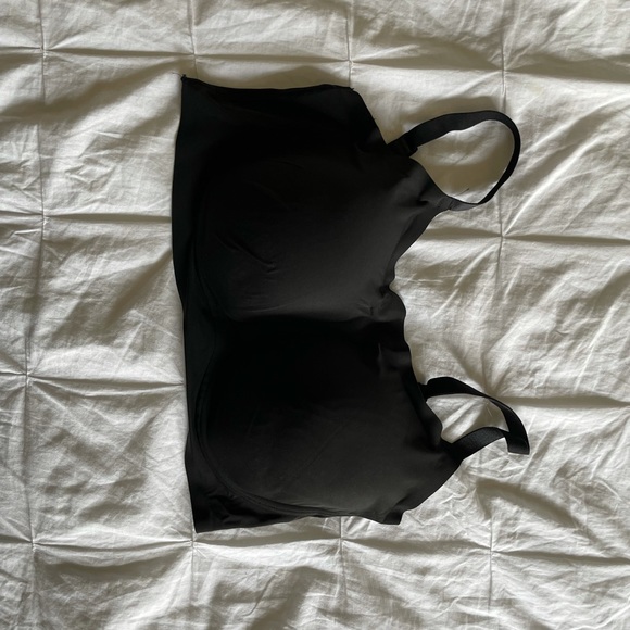 True Body Lift Wireless Bra - Picture 2 of 3